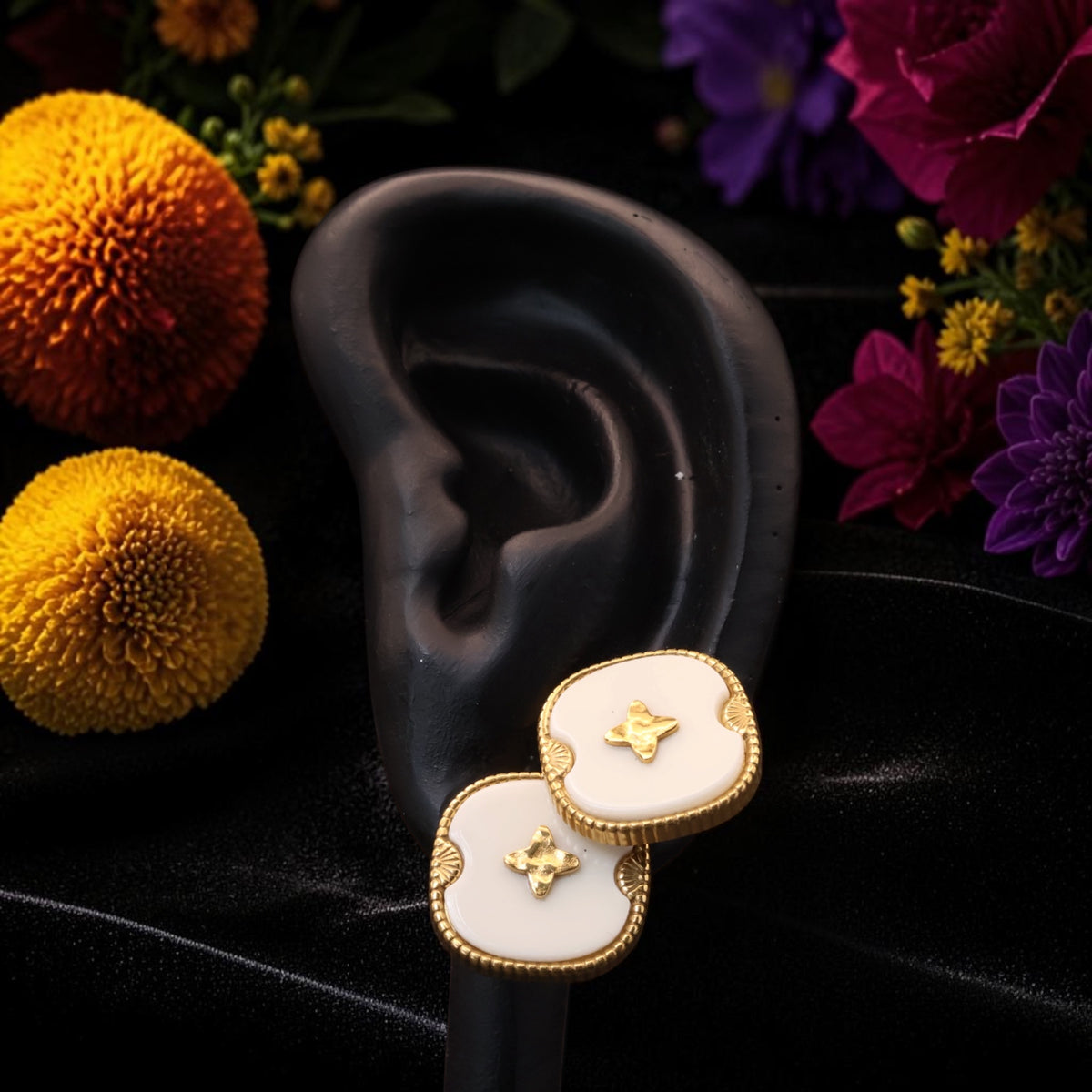 Boucles d'Oreilles Trèfle Nacré en Acier Inoxydable Doré