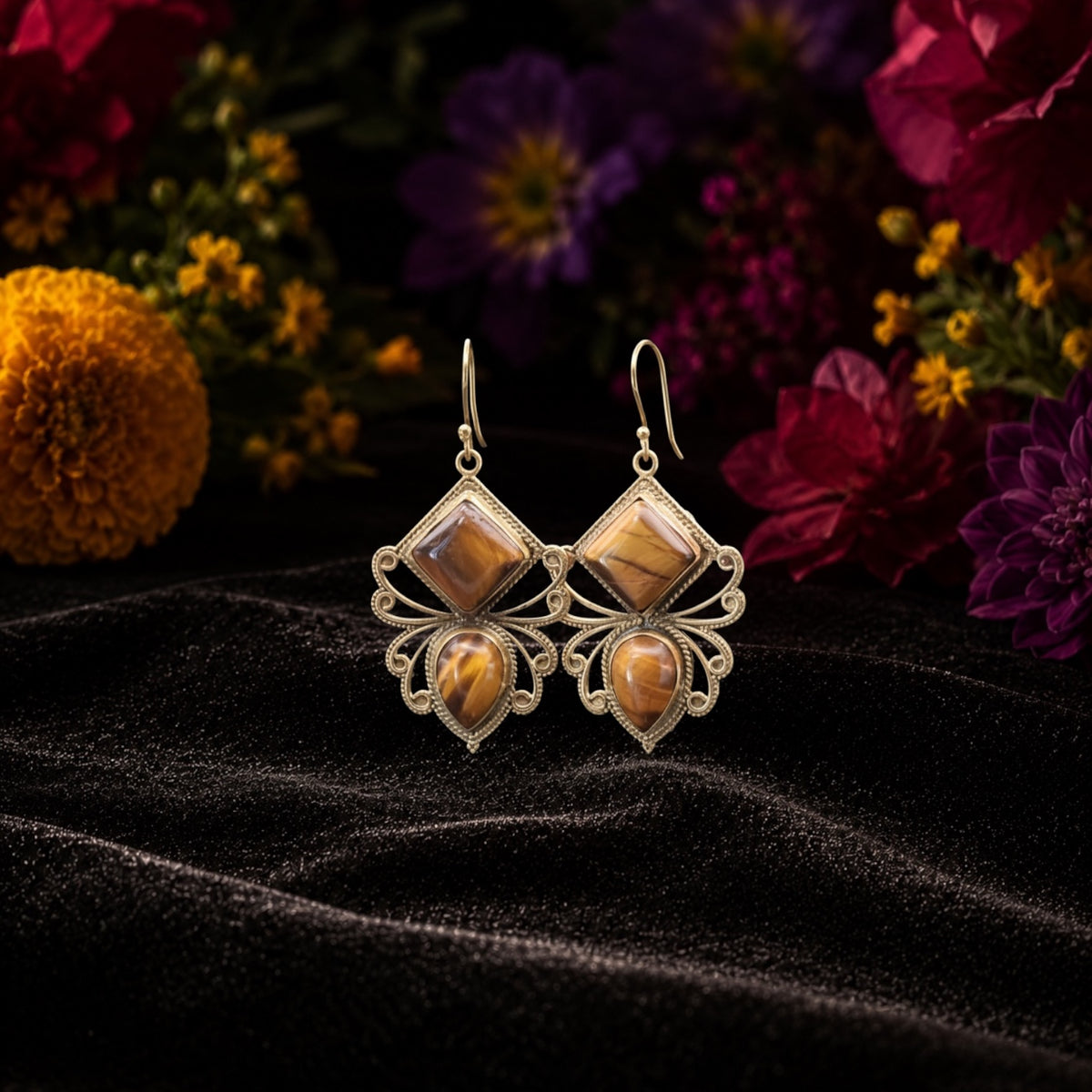 Boucles d'Oreilles Bohèmes – Œil de Tigre & Métal Doré