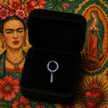 Clicker en Titane ASTM F136 – Anneau Pavé avec Pendentif Barre Sertie