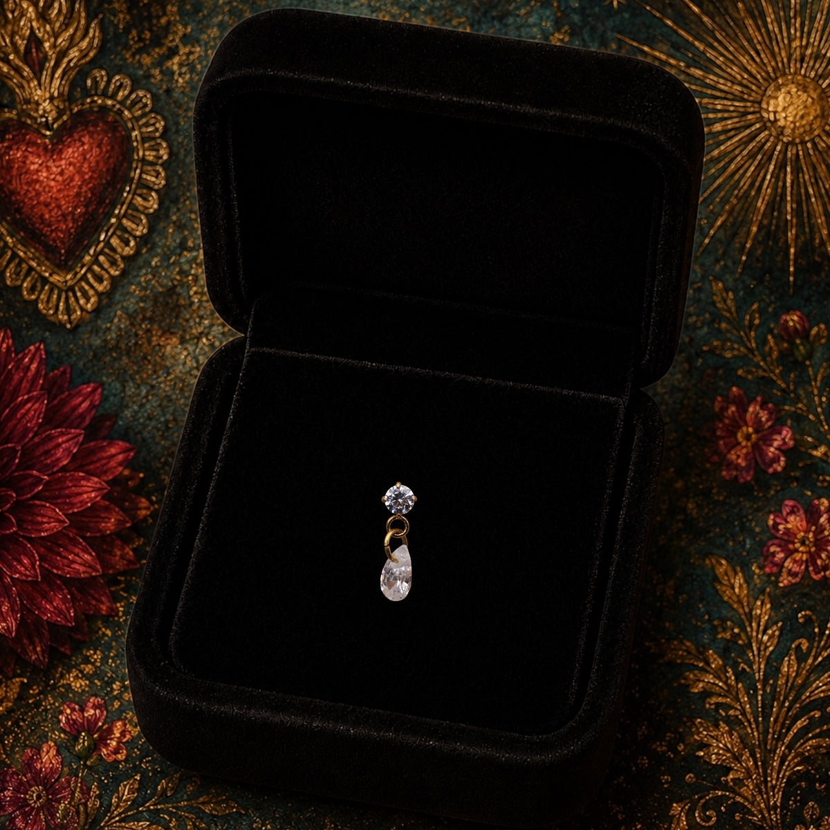 Piercing Élina en Titane – Goutte Suspendue Zircon